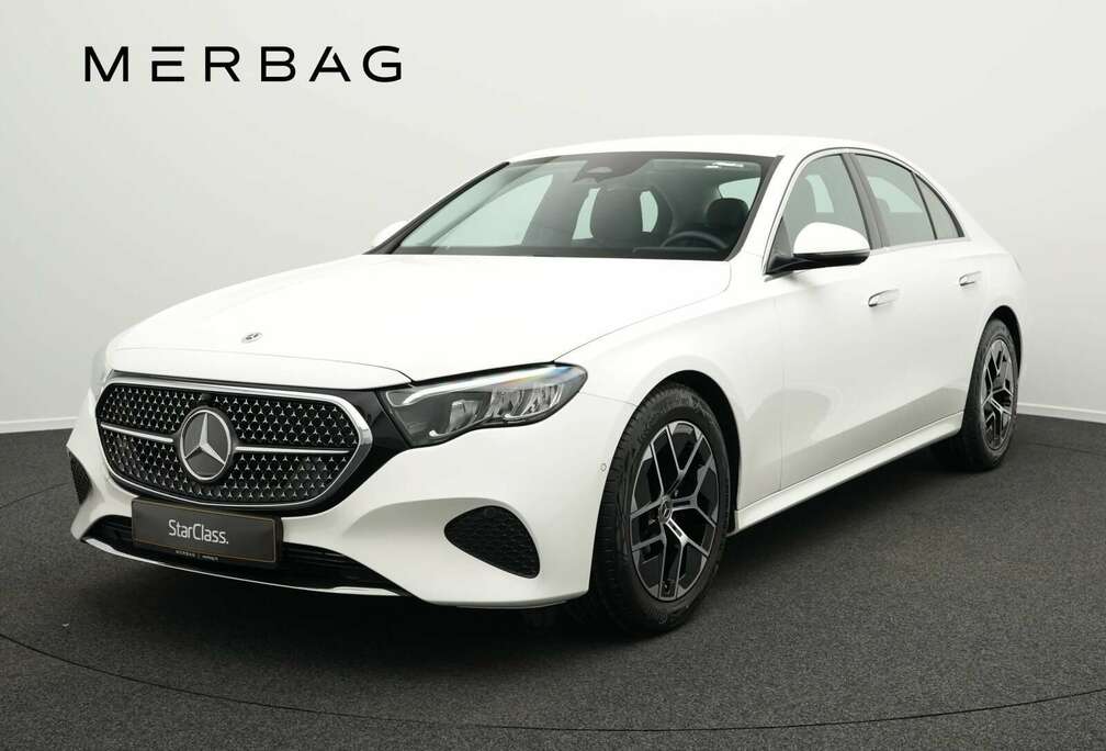 Mercedes-Benz E 200 Lim. Avantgarde LED+Kamera+Totw+Apple