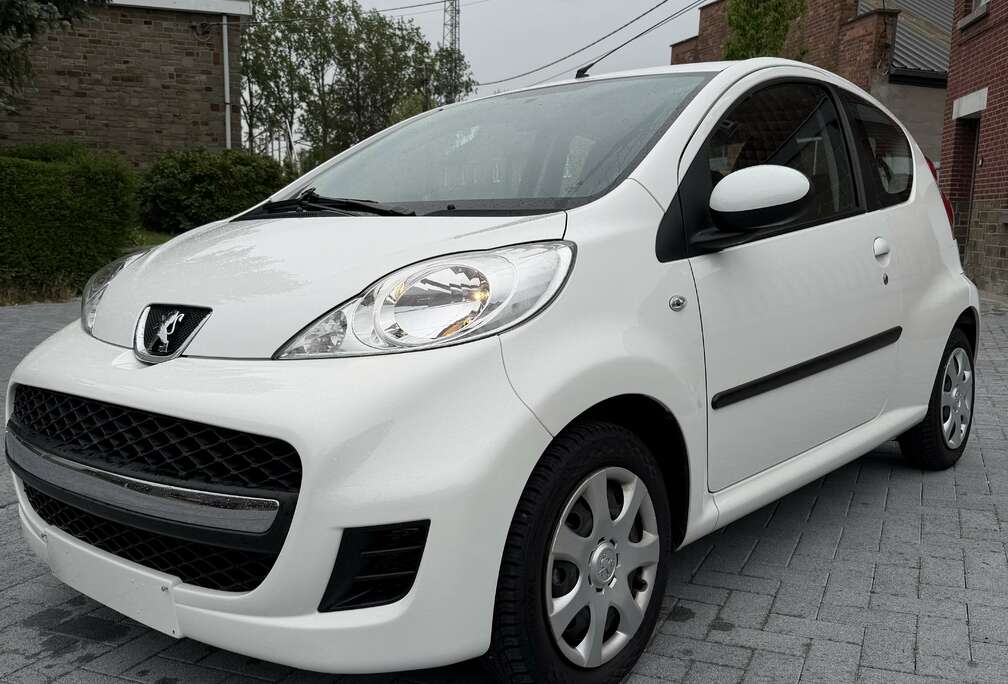 Peugeot 1.0i Urban