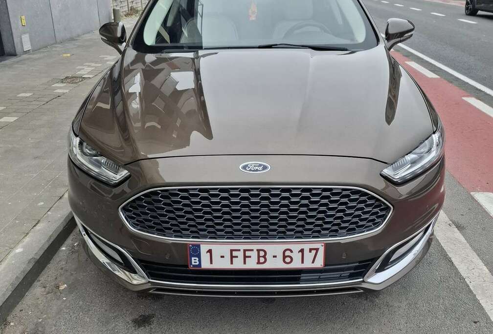 Ford Vignale 2.0 HEV