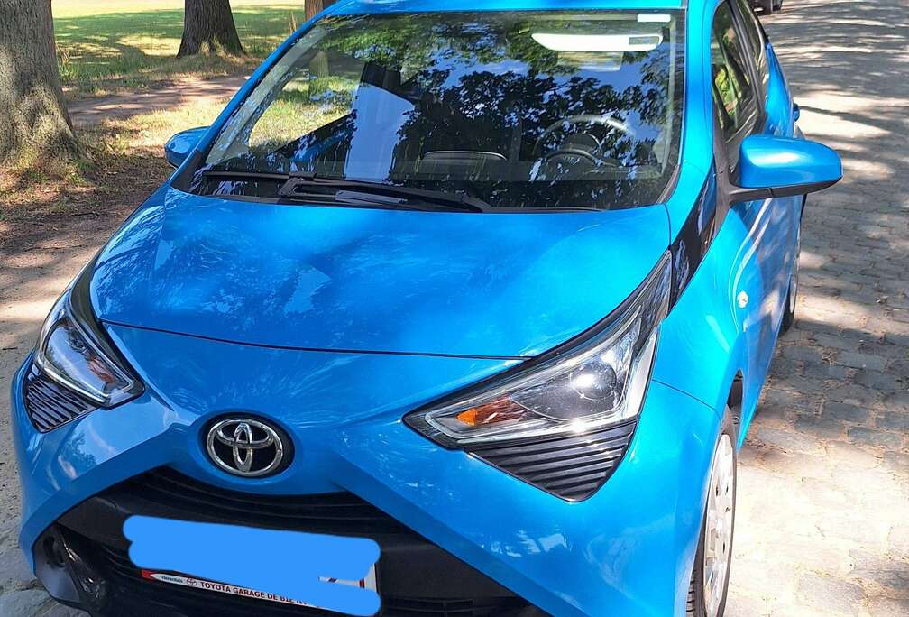 Toyota Aygo 1.0i VVT-i x-play