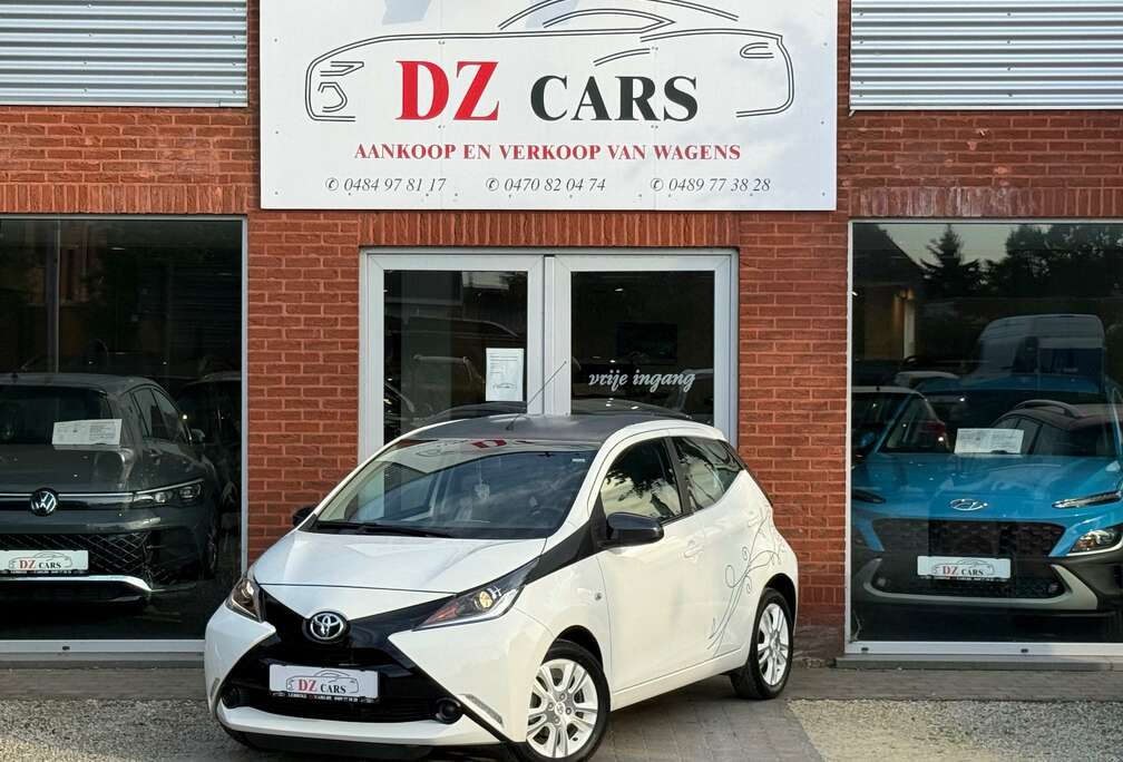 Toyota 1.0I 69PK |✅BLUETOOTH | CAMERA | AIRCO | SNELHEIDSREGELAAR | 15’’ ALU VELGEN | ONDERHOUDSBOEKJE | 12M GARANTIE |