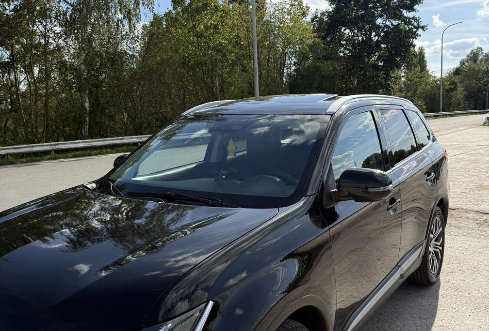 Mitsubishi 2.2 DI-D 4WD Instyle Premium