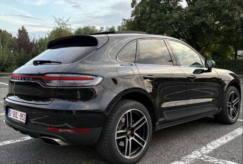 Porsche 2.0 Turbo Blak Édition