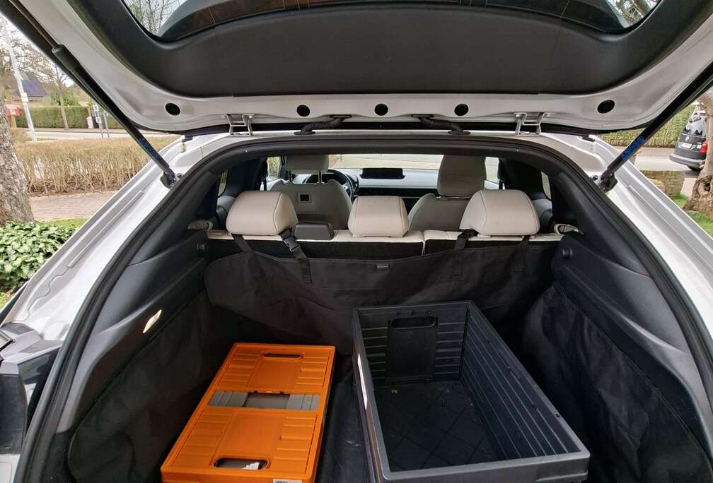 Mazda MX-30 17.8 kWh e-SKYACTIV R-EV Makoto (125kW)