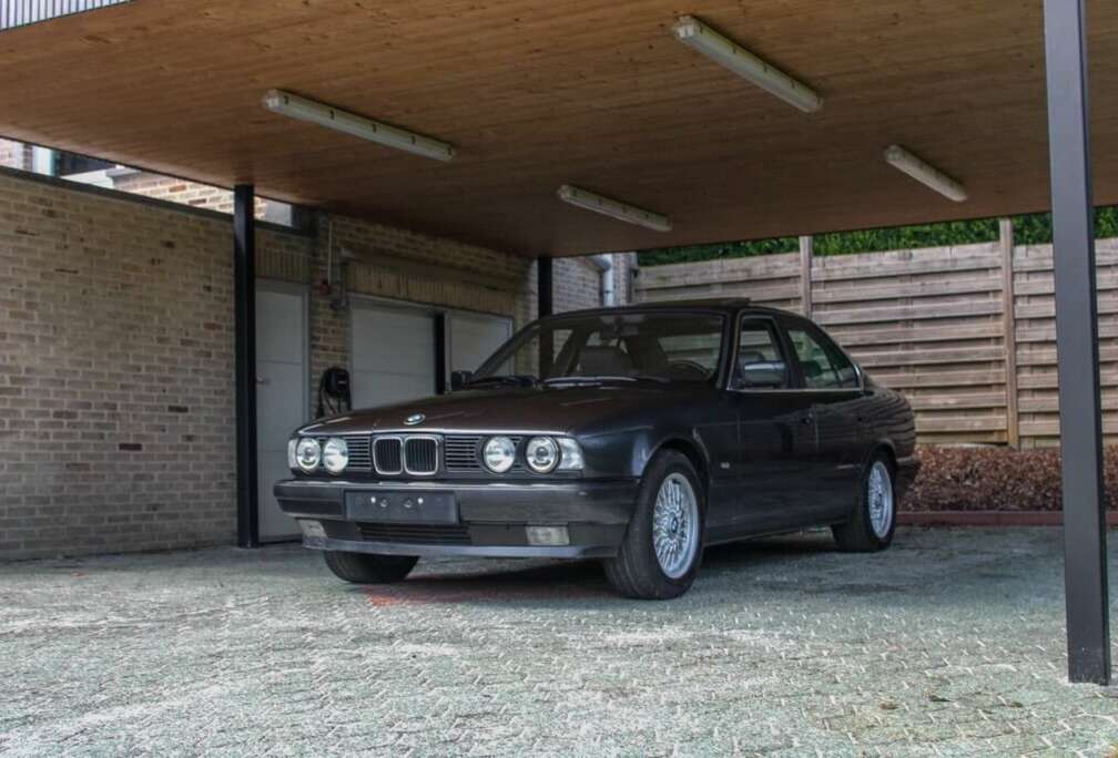 BMW 525i 24V Executive