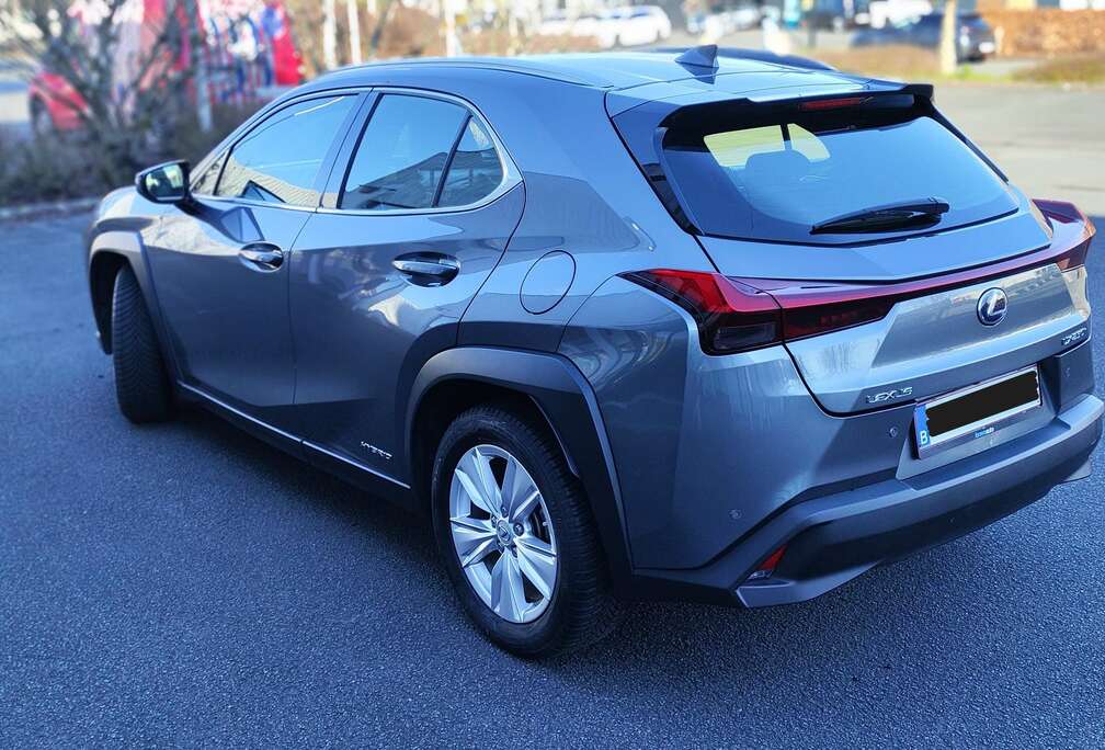 Lexus UX 250h 2.0i FWD Business Line