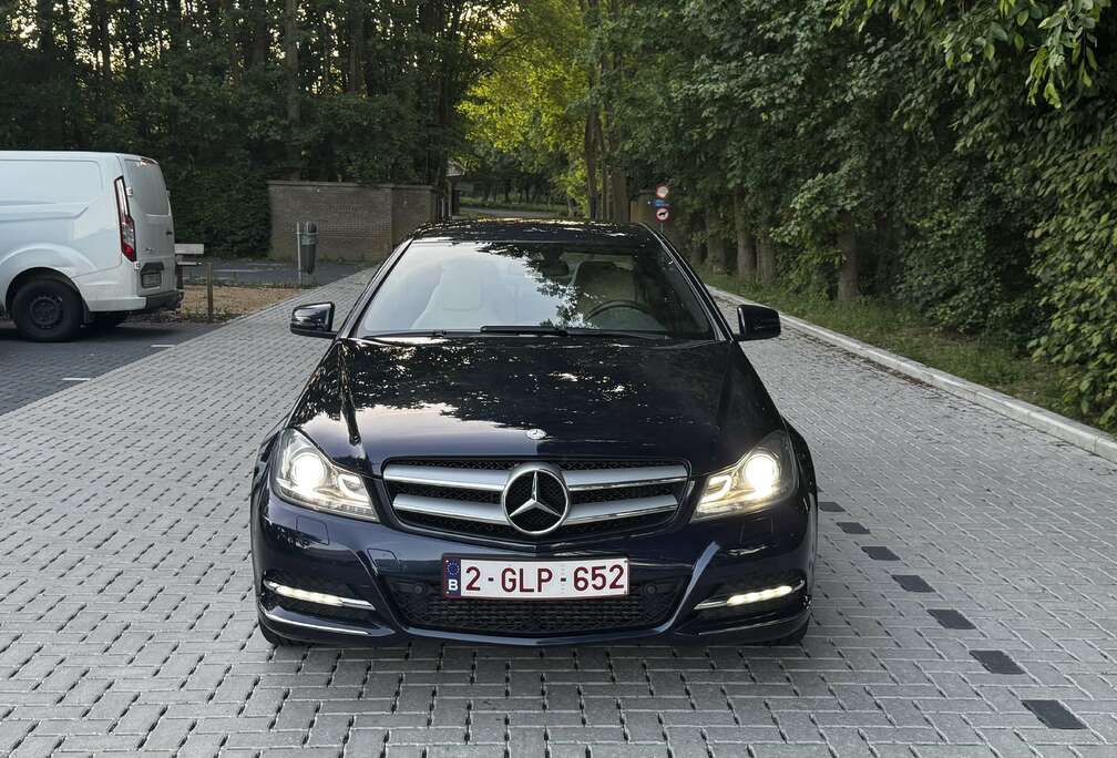 Mercedes-Benz W204 2011 139xxx
