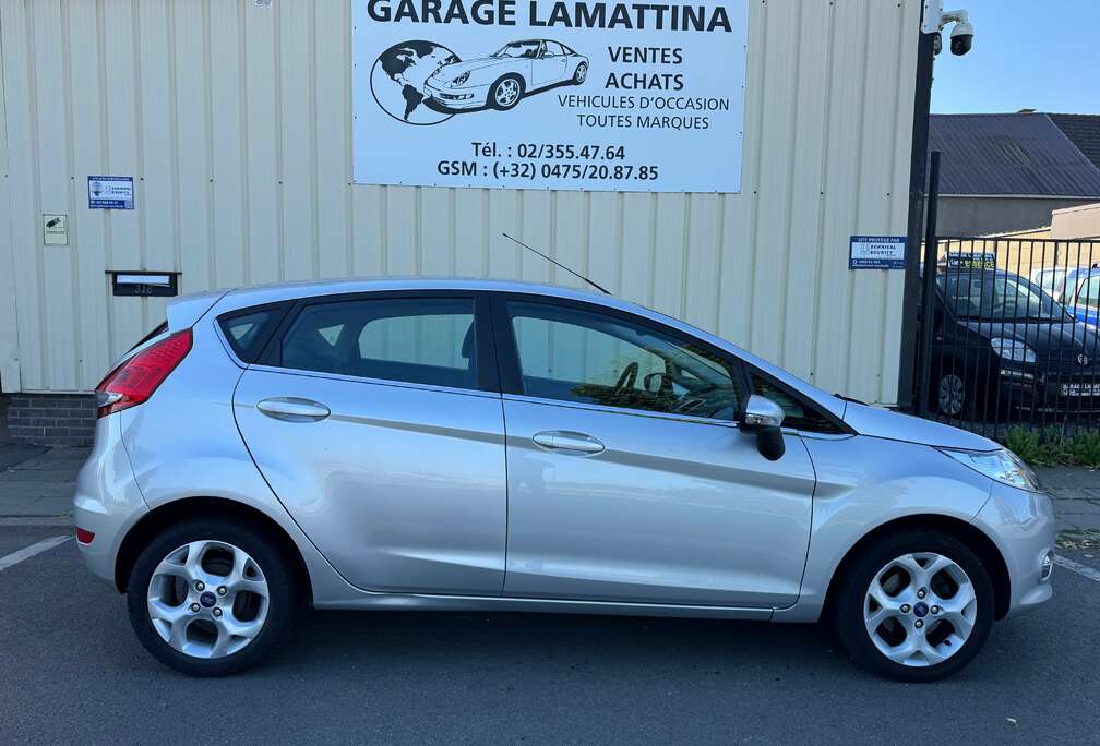 Ford Fiesta 1.25i Titanium garantie 1 an