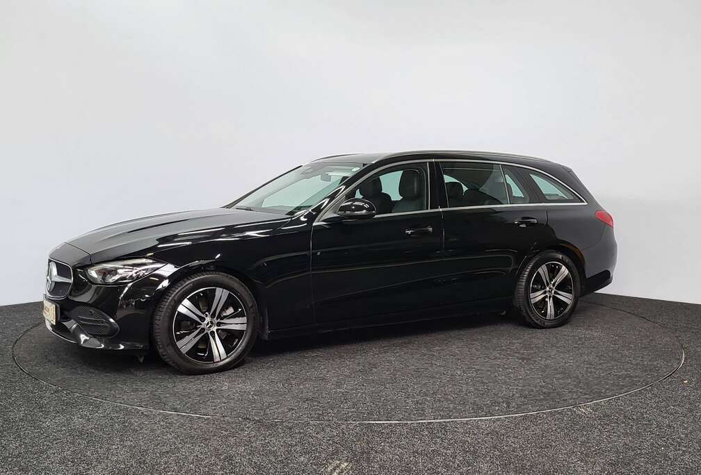 Mercedes-Benz 200 d | 2025 | 56.984 km | Cruise | Led | Navi | CarPlay | Camera | DAB | Automatische Airco