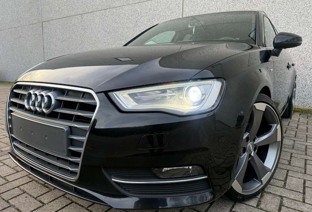 Audi A3 Sportback 1.6 TDi S line Garantie 12Mois