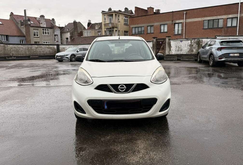 Nissan 1.2i Acenta