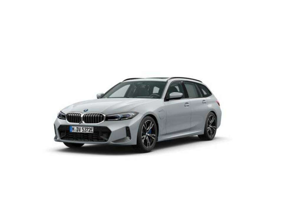 BMW e xDrive Touring/M-Sport/Sport Brakes Blue/Towbar