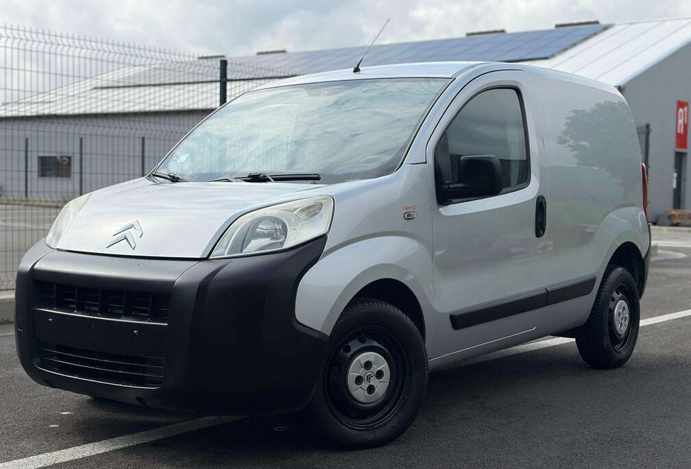Citroen 1.4 HDi * Superbe état *  Tel 0492436959