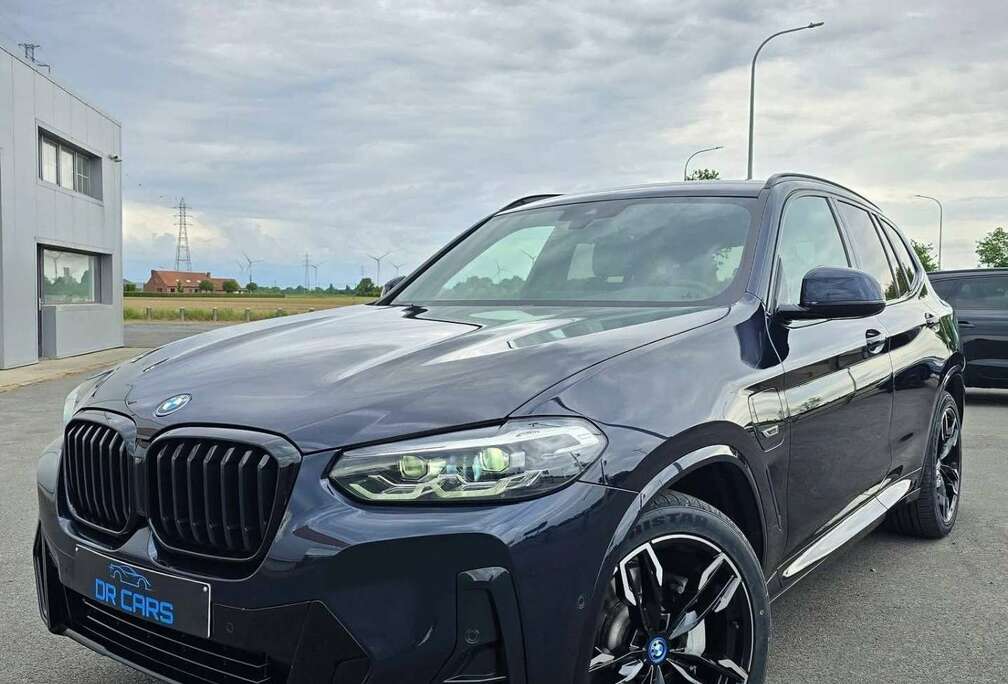 BMW 2.0 XDRIVE30E M SPORT/20\'VELGEN-CAMERA-LEDER