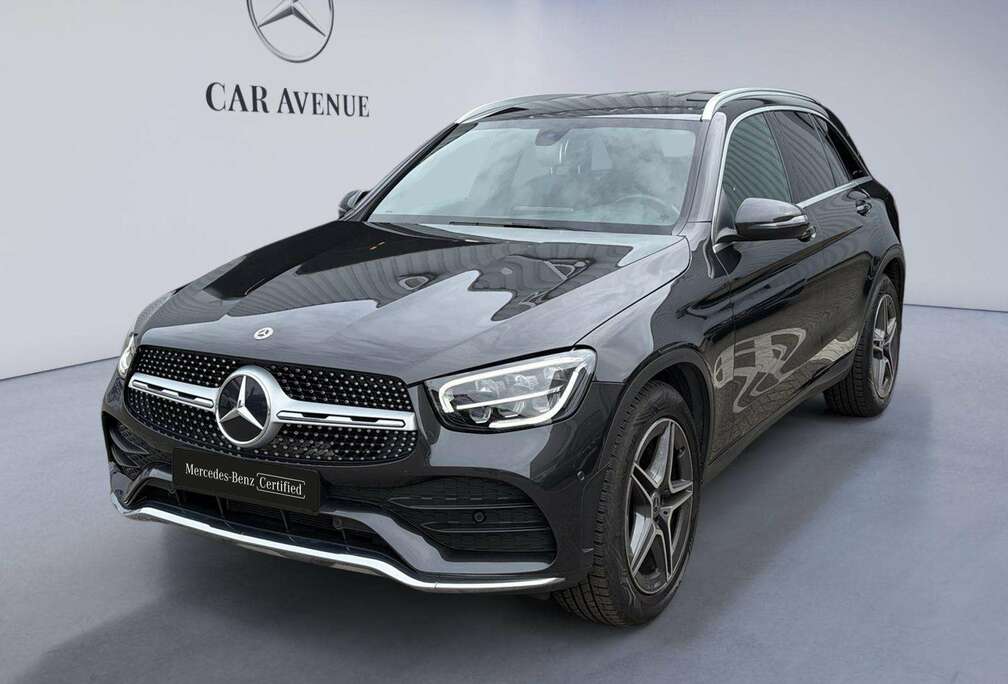 Mercedes-Benz 220d AMG Line 4MATIC