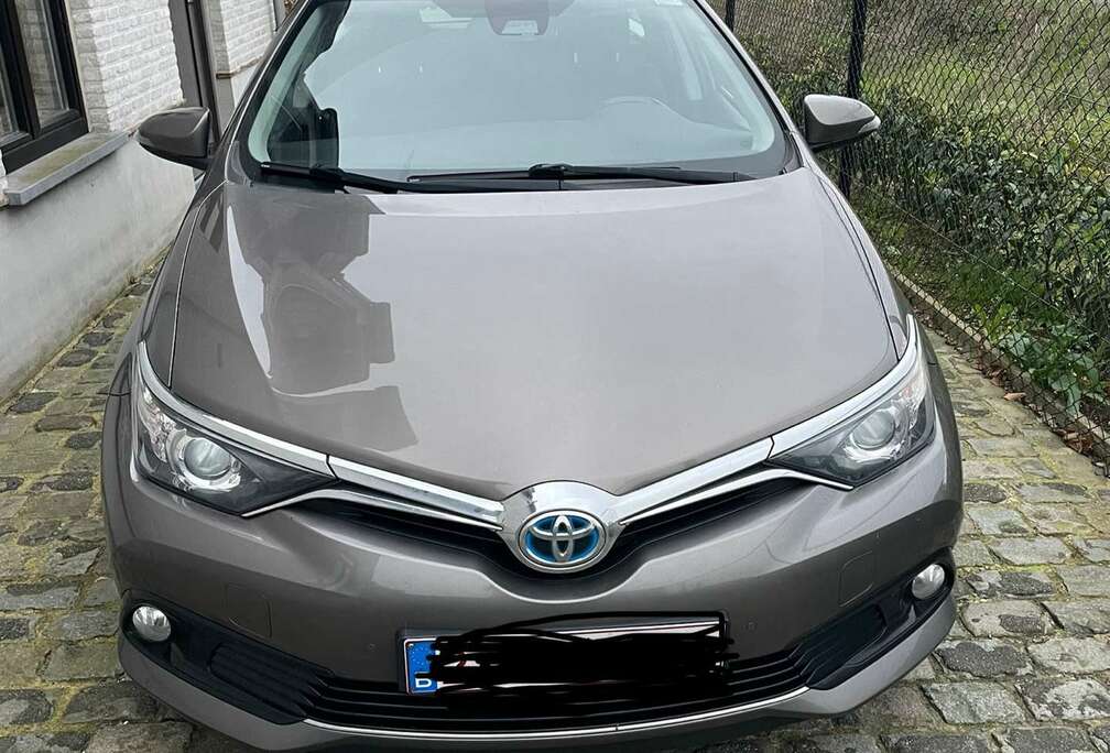 Toyota 1.8 VVT-i Hybrid Automatik Touring Sports Comfort