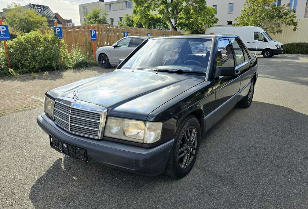 Mercedes-Benz 2.0