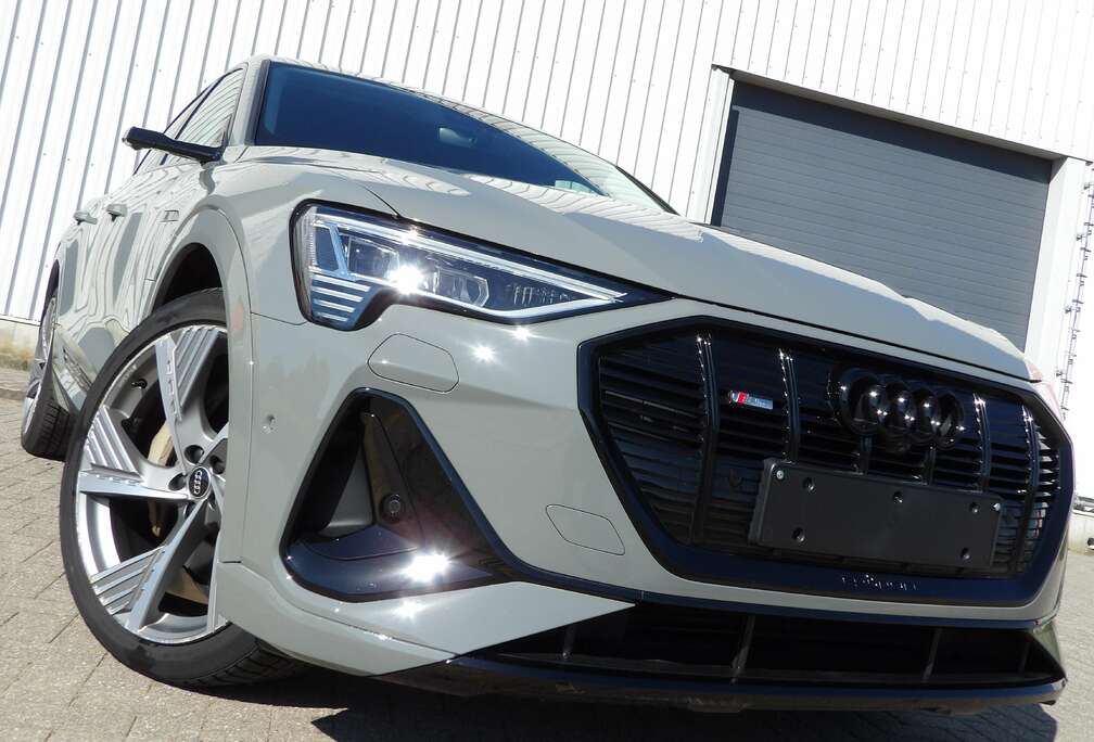 Audi e-tron Sportback 55 quattro S line met luchtvering