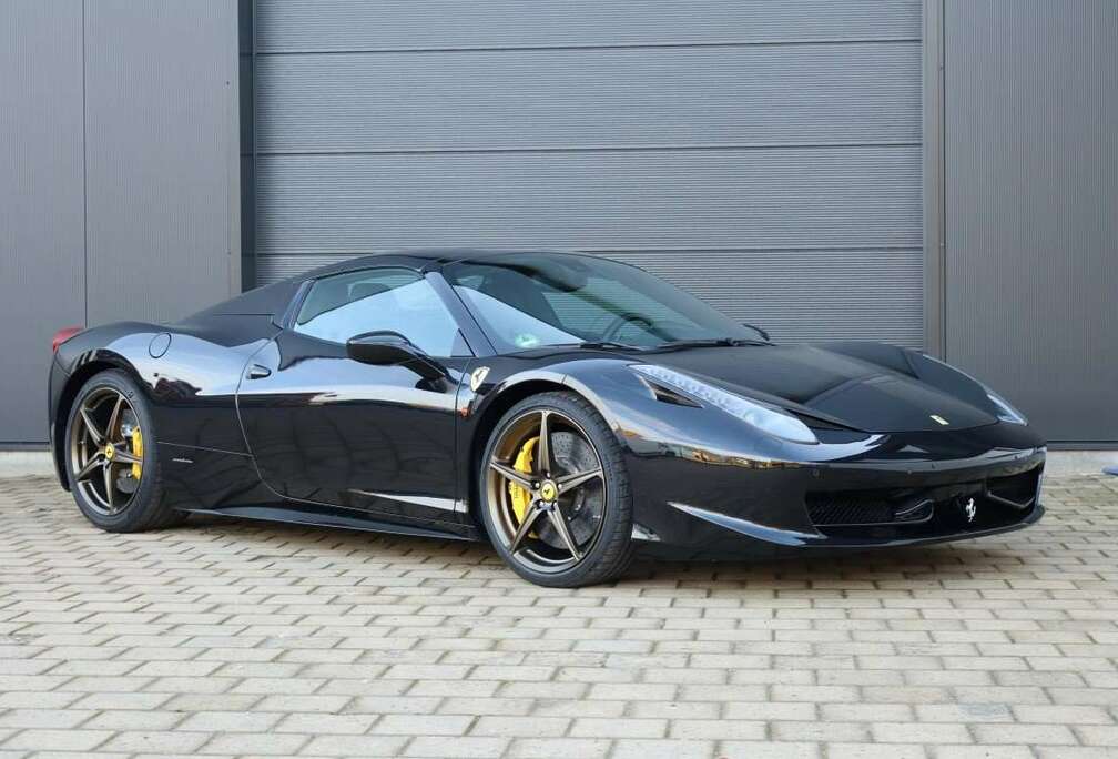 Ferrari 458 Italia *Spider* FULL BLACK