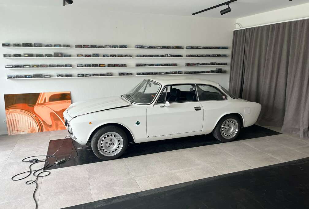 Alfa Romeo 1300 GT Junior