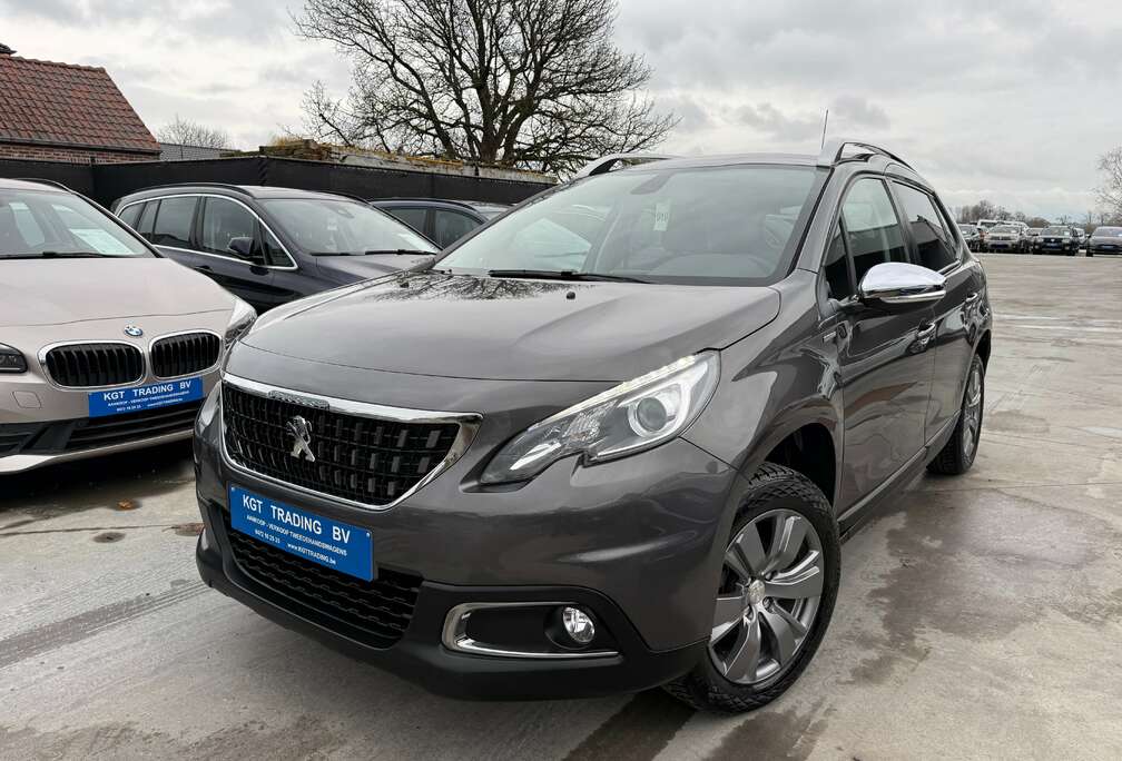 Peugeot 1.2i 82PK FACELIFT NAVIGATIE CARPLAY TREKHAAK PDC