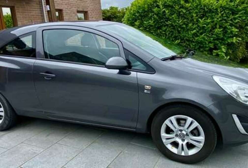 Opel Corsa 1.2i Enjoy 150 Years