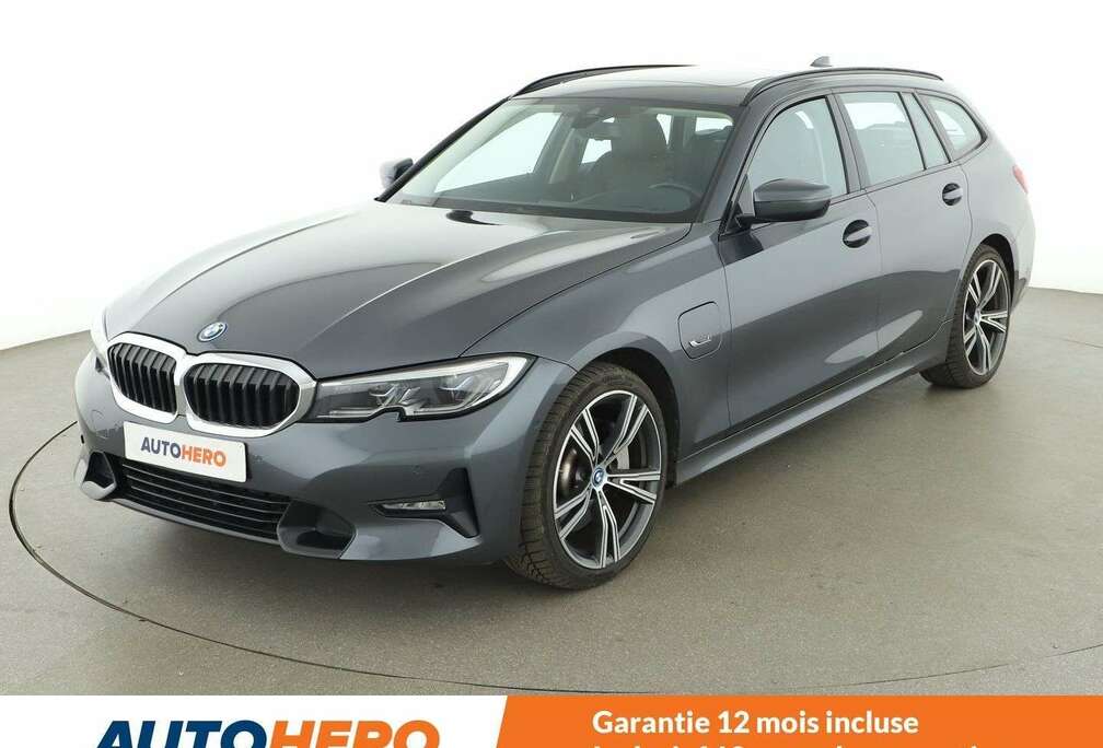 BMW 330e Sport Line