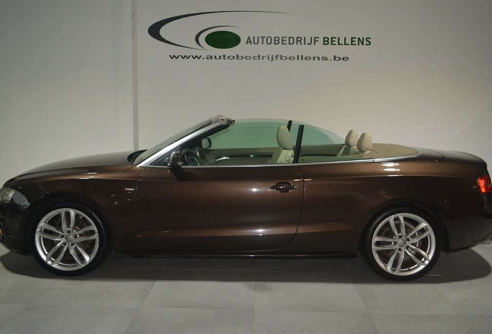 Audi Cabriolet 2.0 TFSI Quattro S line tronic / LEDER