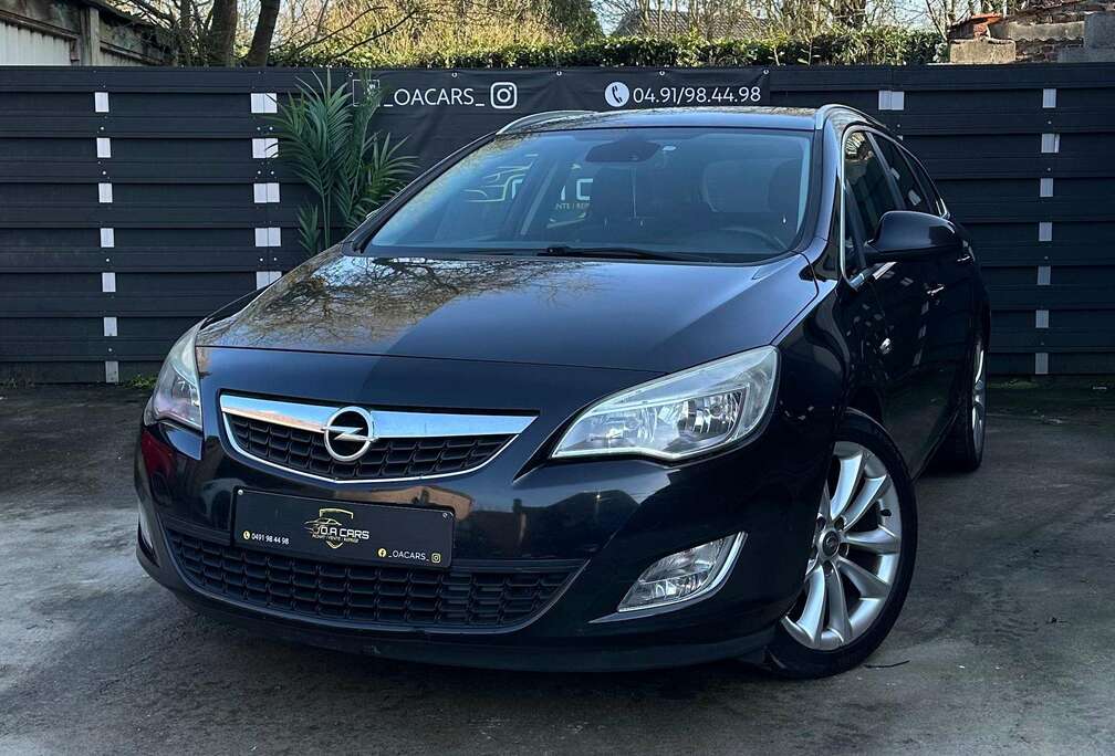 Opel Astra Sports Tourer 1.7 CDTi ECOTEC Cosmo DPF
