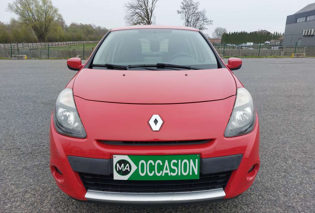 Renault Bon état Clio 1.2i TomTom LIVE