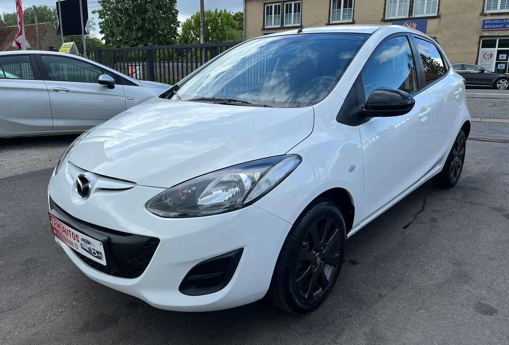 Mazda 1.3i Color Edition 1ER PROPRIO  8000KM  *** CLIM/JANTES ALU ***