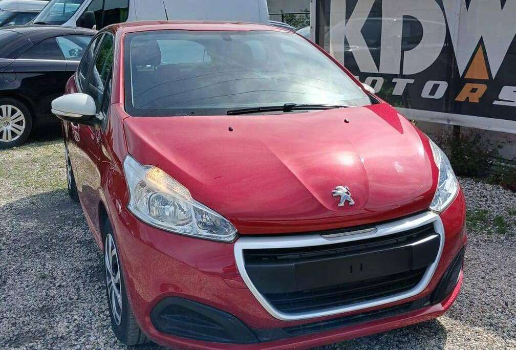 Peugeot 208 1.2i