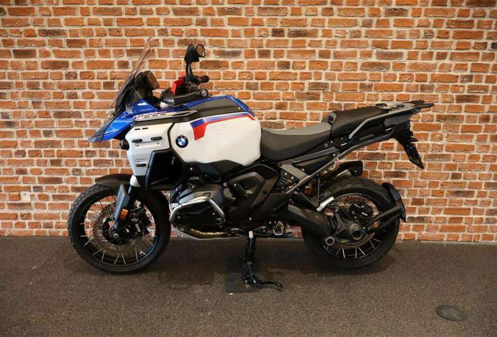 BMW 0
