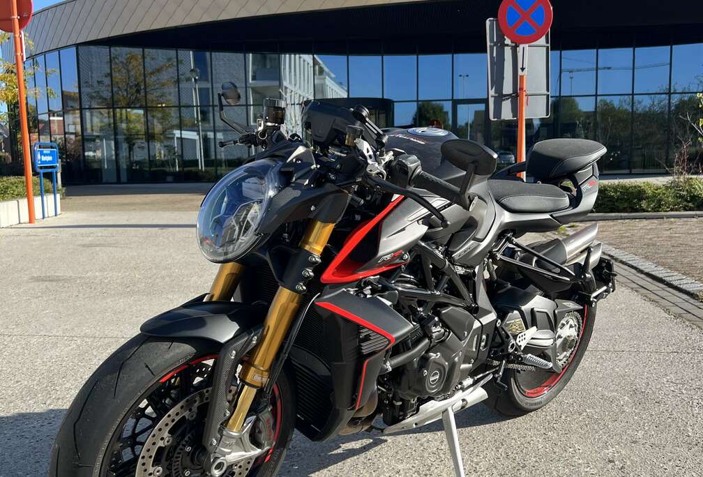 1000 RR 2026
