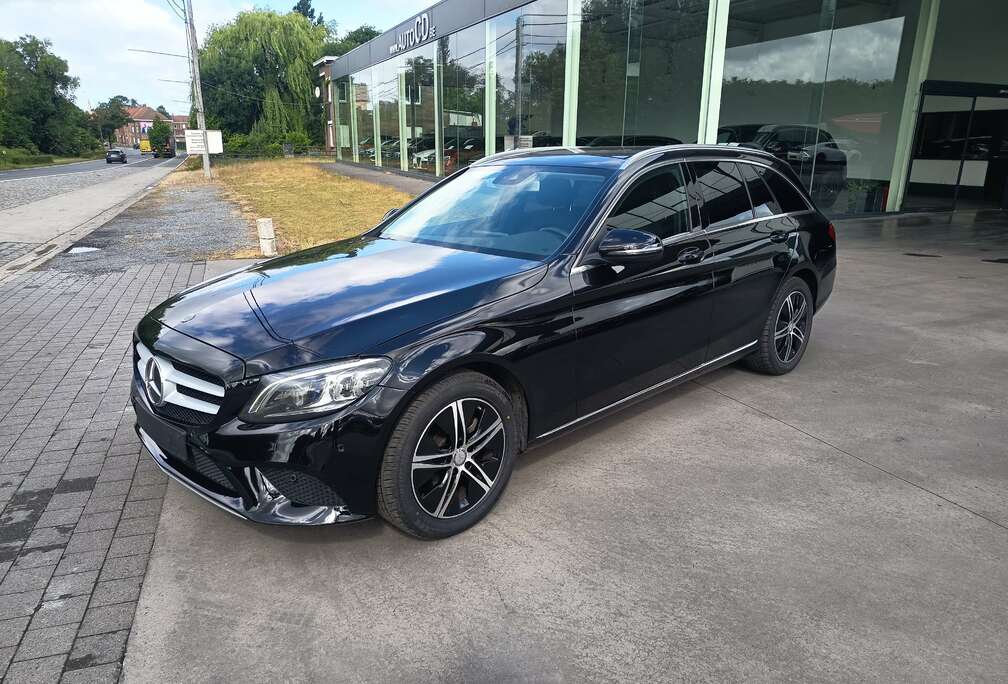 Mercedes-Benz d Wide-screen Pano-dak ILS Leder Automaat