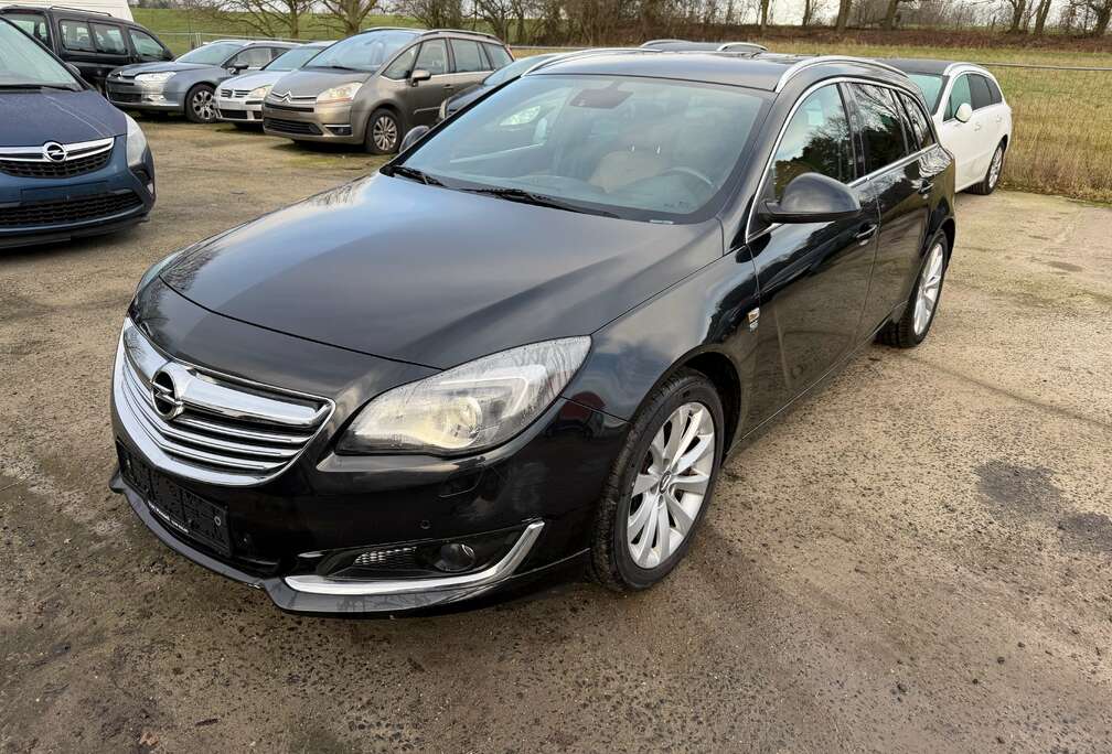 Opel Insignia 2.0 Bi Tur.CDTI Sports Tour. *OPC LINE*