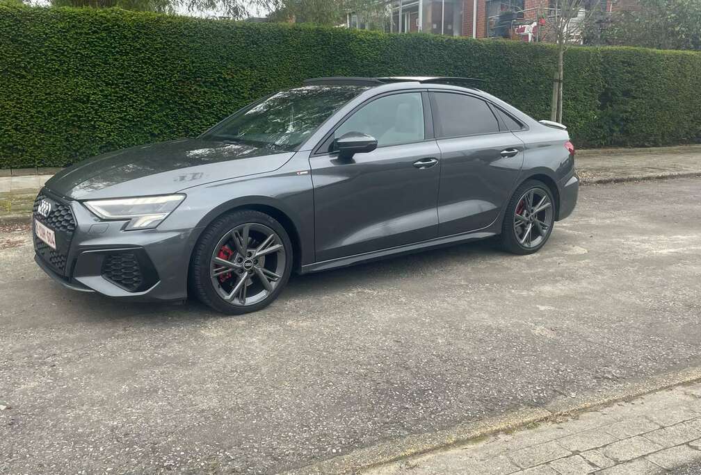 Audi 30 TFSI S line