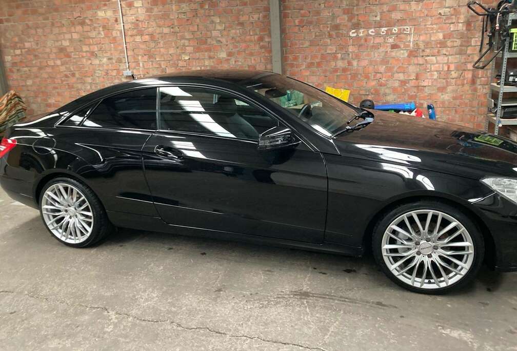 Mercedes-Benz COUPE E 200 CGI BE Avantgarde Start/Stop