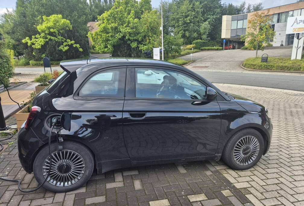 Fiat e-500 42 kWh Action