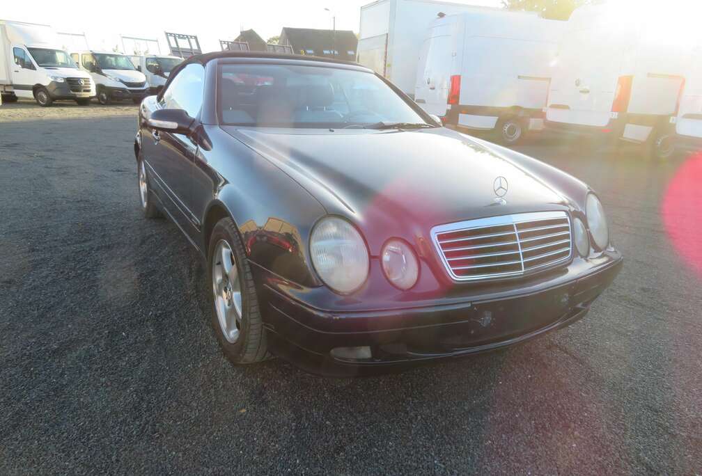Mercedes-Benz CLK Cabrio 200 Kompressor Avantgarde