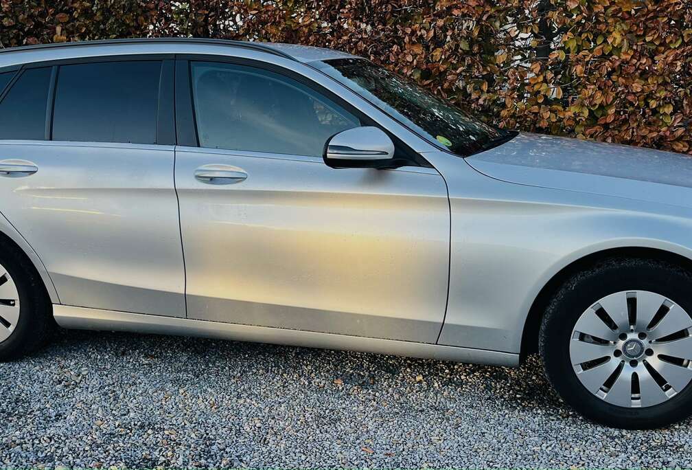Mercedes-Benz AUTO IS NIEUW en GEKEURD voor verkoop