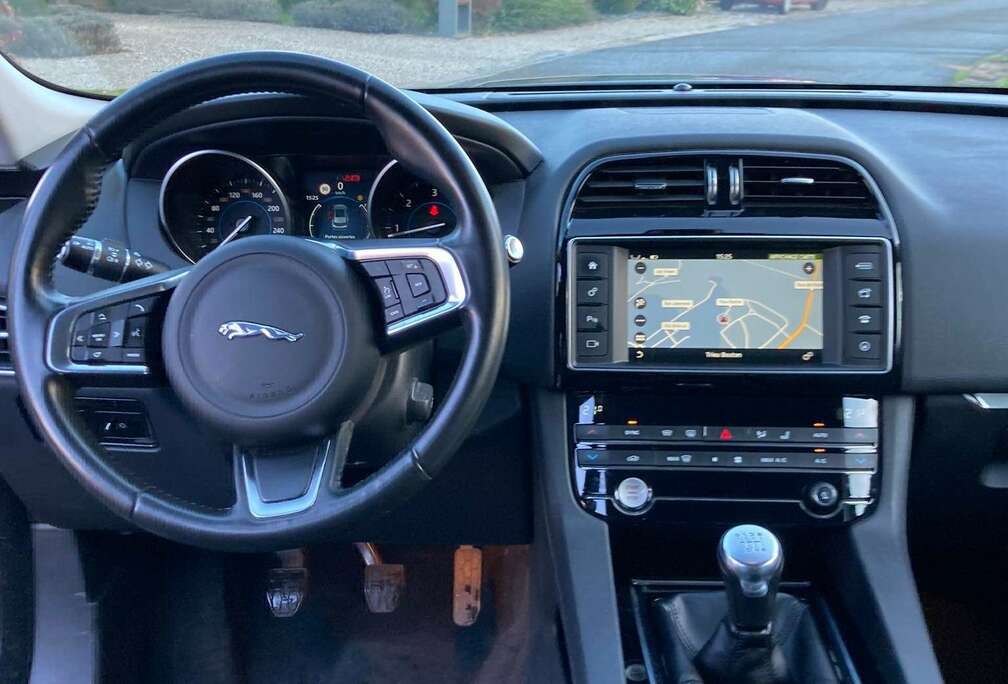 Jaguar F-Pace 2.0 D E-Performance Prestige (EU6.2)