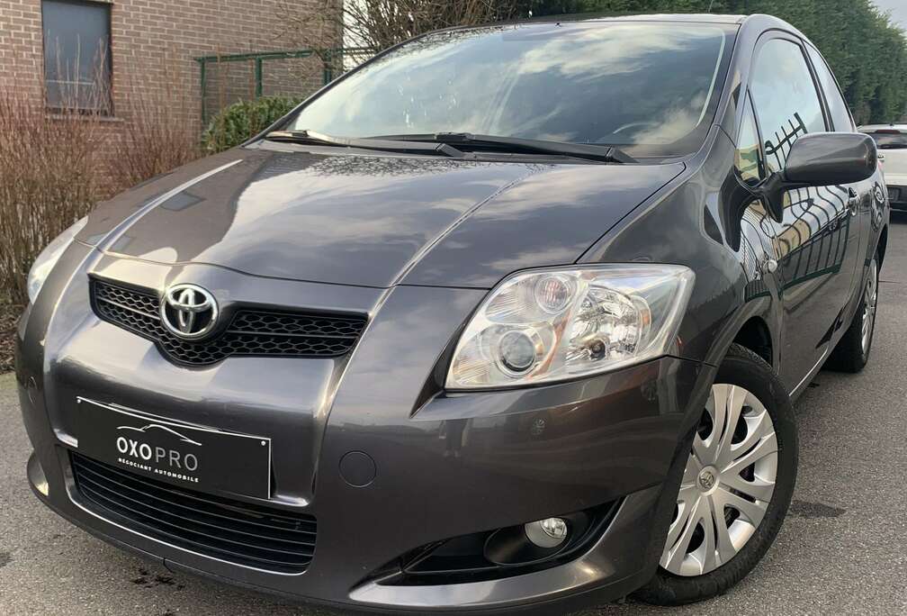 Toyota 1.4i VVT-I / Airco / PRIX  EMPORTER