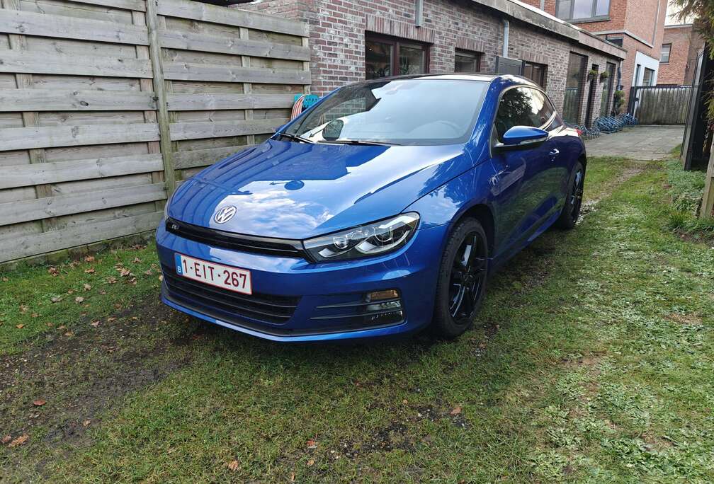 Volkswagen Scirocco 2.0 TSI / R-Line / Pano / Maneel / Clim