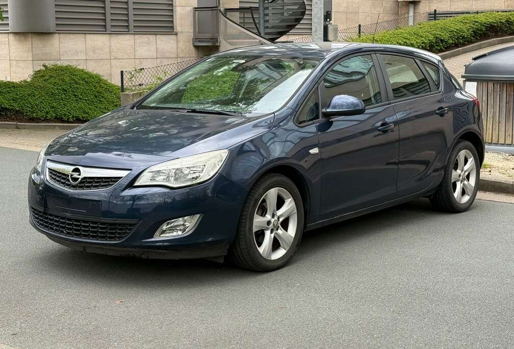 Opel Astra 1.6i Cosmo  Tringluerie De Vitesse