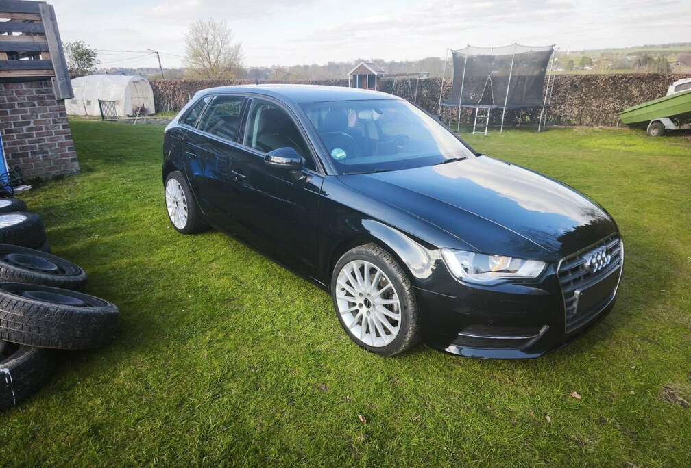 Audi 1.6 TDI Sportback Attraction