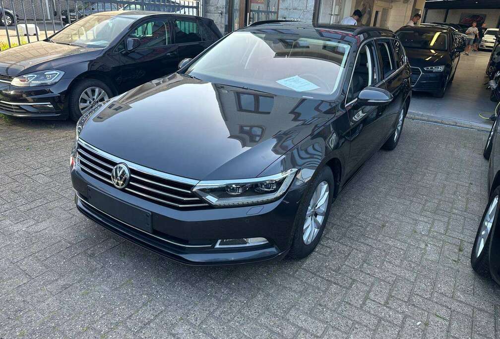 Volkswagen Passat 1.6 CR TDi Comfortline Business