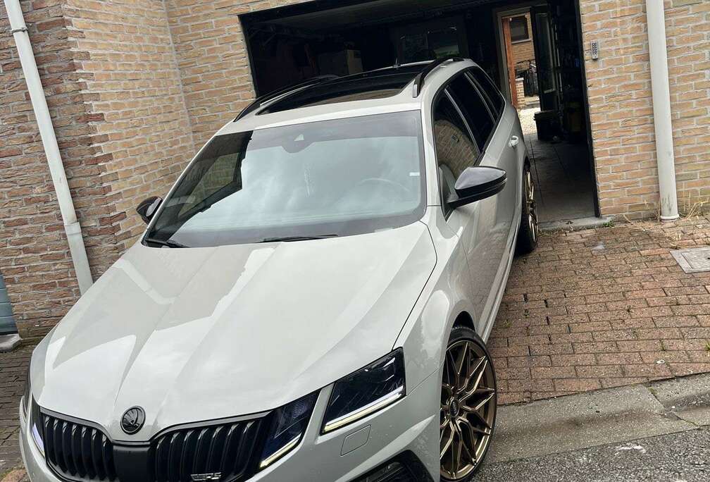 Skoda Combi 2.0 TDI 4x4 DSG RS