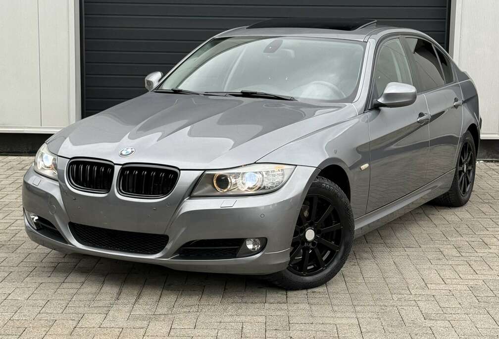 BMW Bmw serie 3 E90 318i Essence Euro 5 Automatique