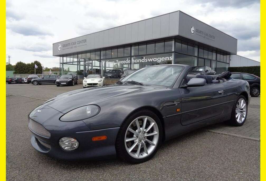 Aston Martin Vantage Volante